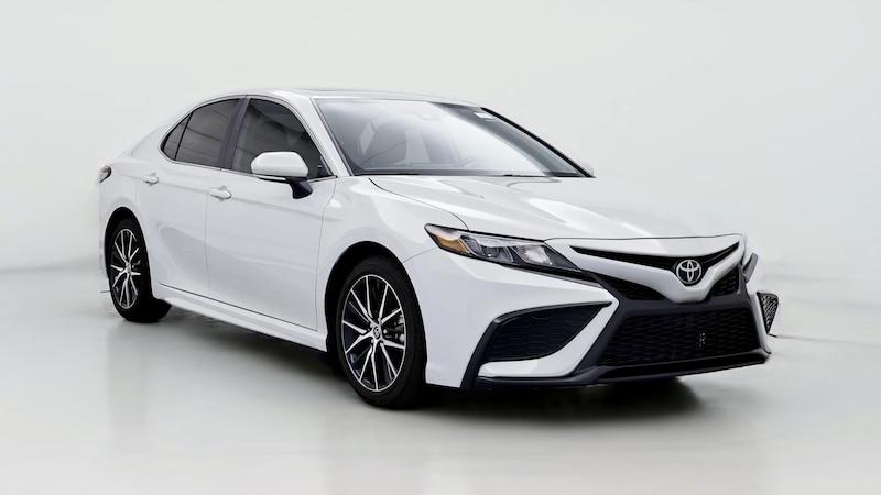 2024 Toyota Camry SE Hero Image