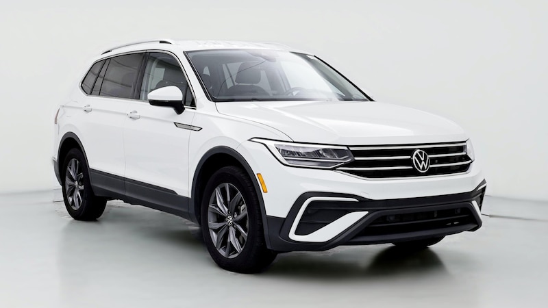 2022 Volkswagen Tiguan SE Hero Image