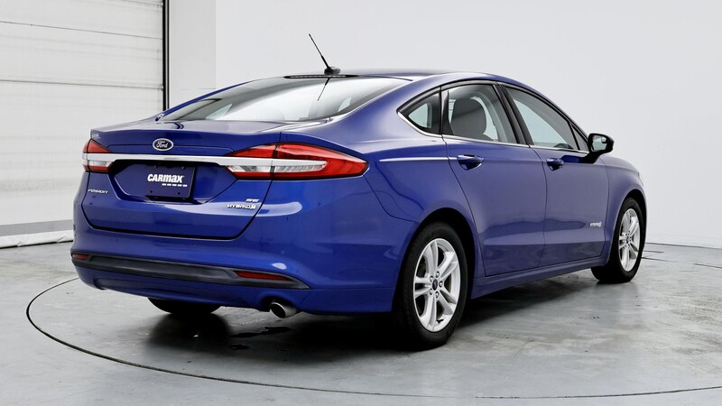 2018 Ford Fusion SE 8