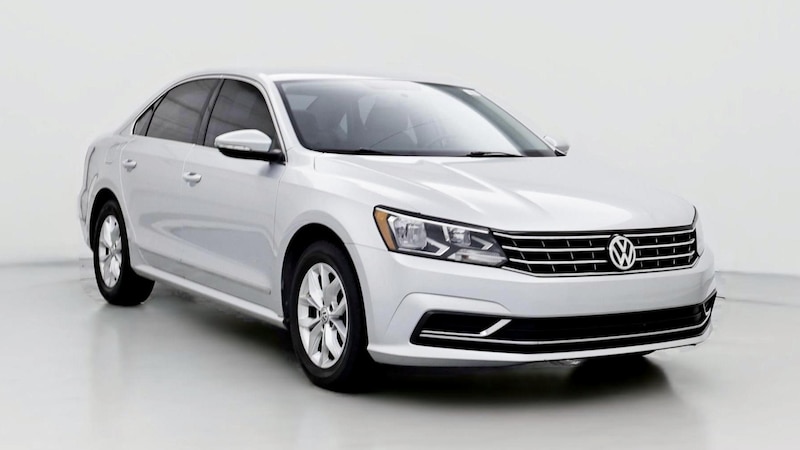 2017 Volkswagen Passat S Hero Image