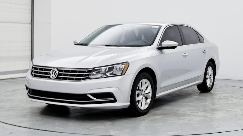 2017 Volkswagen Passat S 4