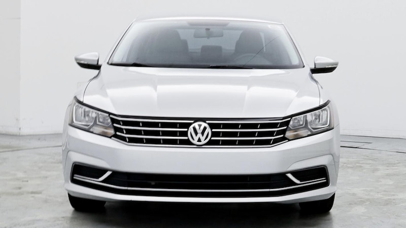 2017 Volkswagen Passat S 5