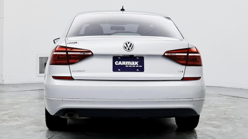 2017 Volkswagen Passat S 6