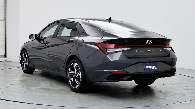 2023 Hyundai Elantra SEL 2