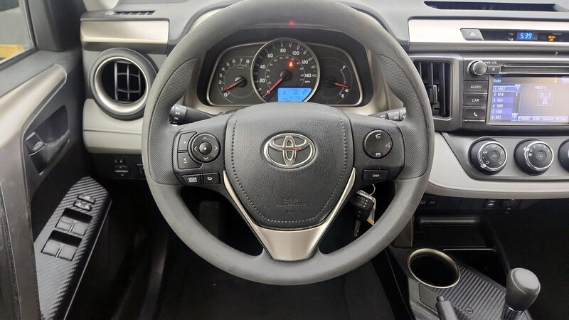 2014 Toyota RAV4 LE 10