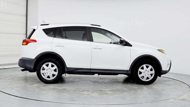 2014 Toyota RAV4 LE 7