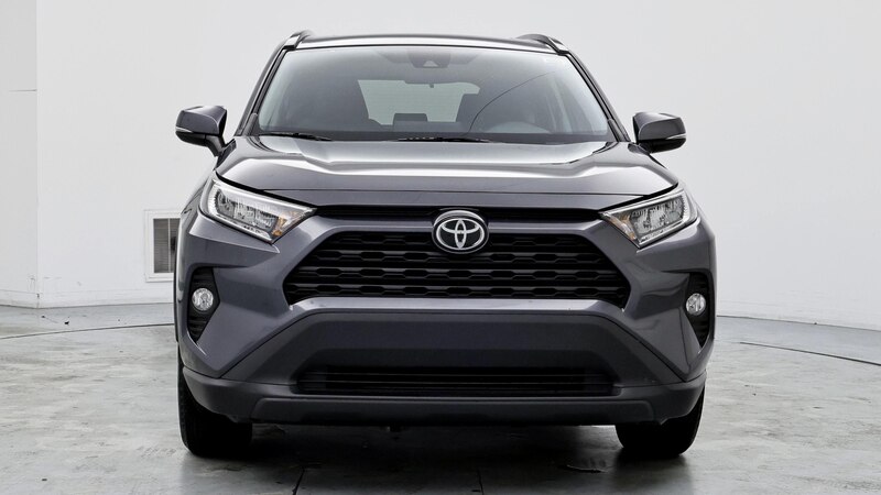 2020 Toyota RAV4 XLE 5