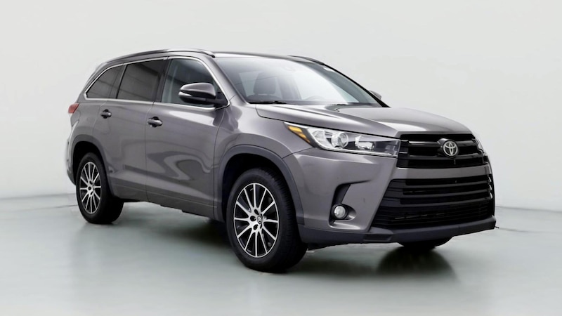 2018 Toyota Highlander SE Hero Image