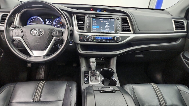 2018 Toyota Highlander SE 9