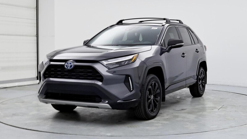 2024 Toyota RAV4 XSE 4