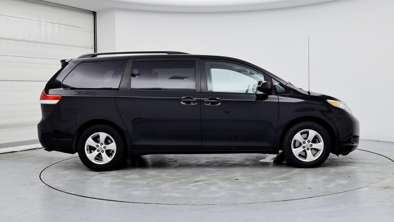 2013 Toyota Sienna LE 7