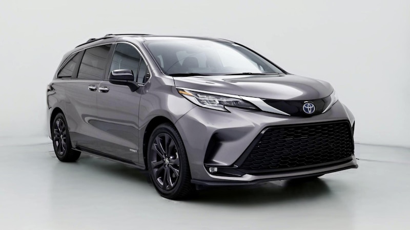 2021 Toyota Sienna XSE Hero Image