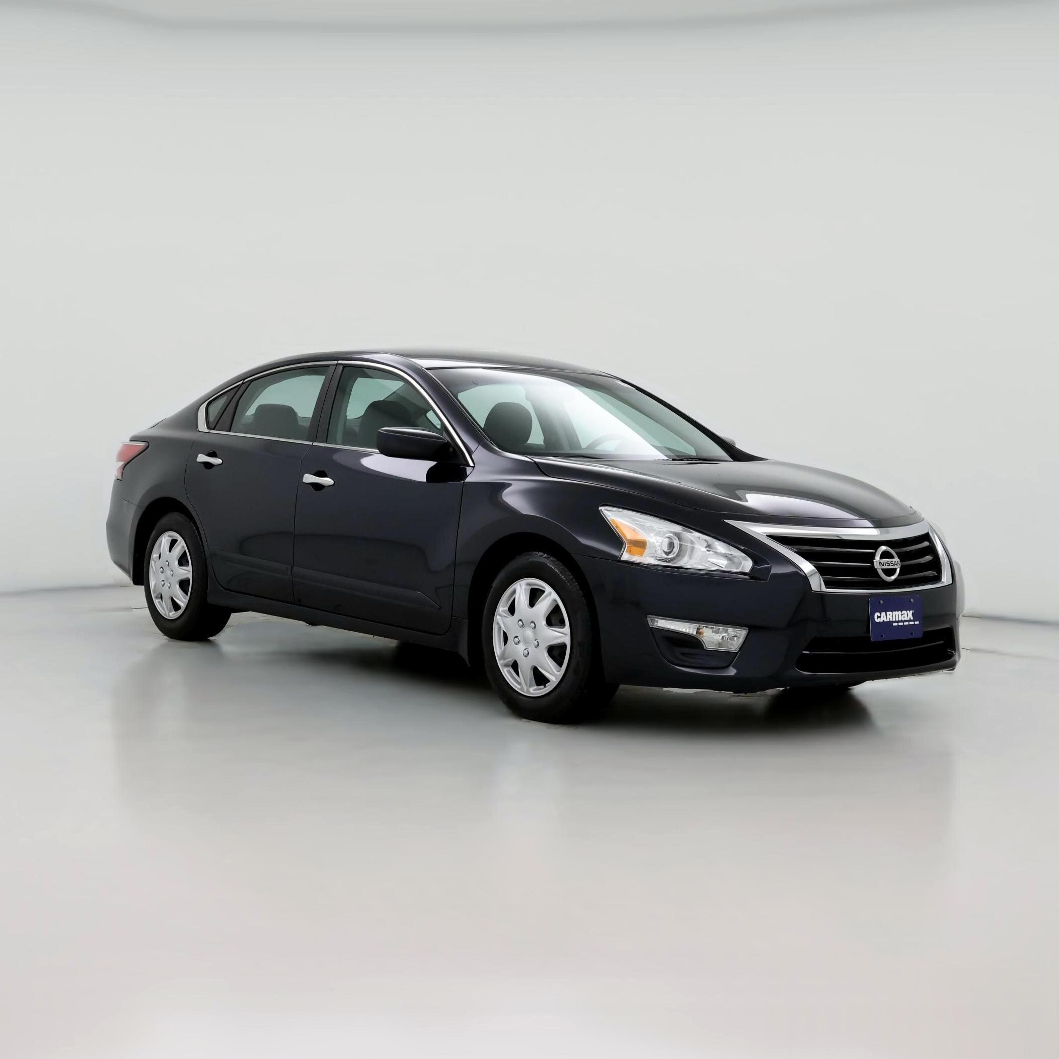 Thumbnail: 2015 Nissan Altima - 1