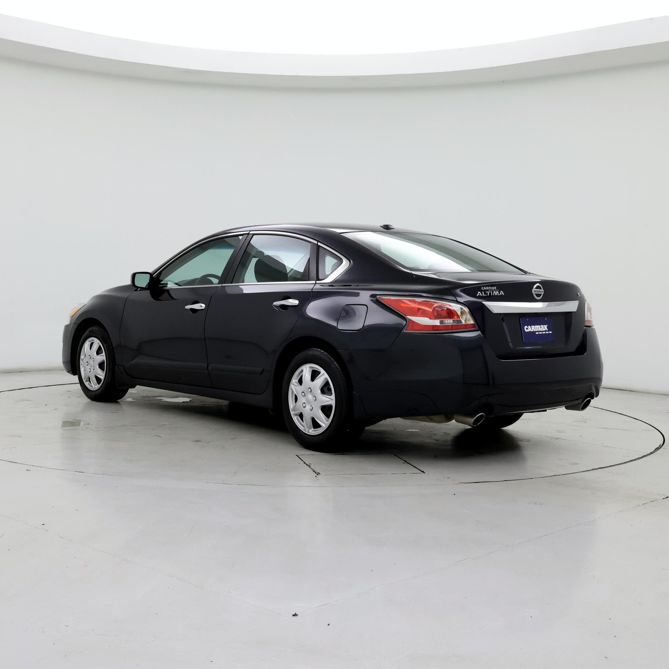 Thumbnail: 2015 Nissan Altima - 2