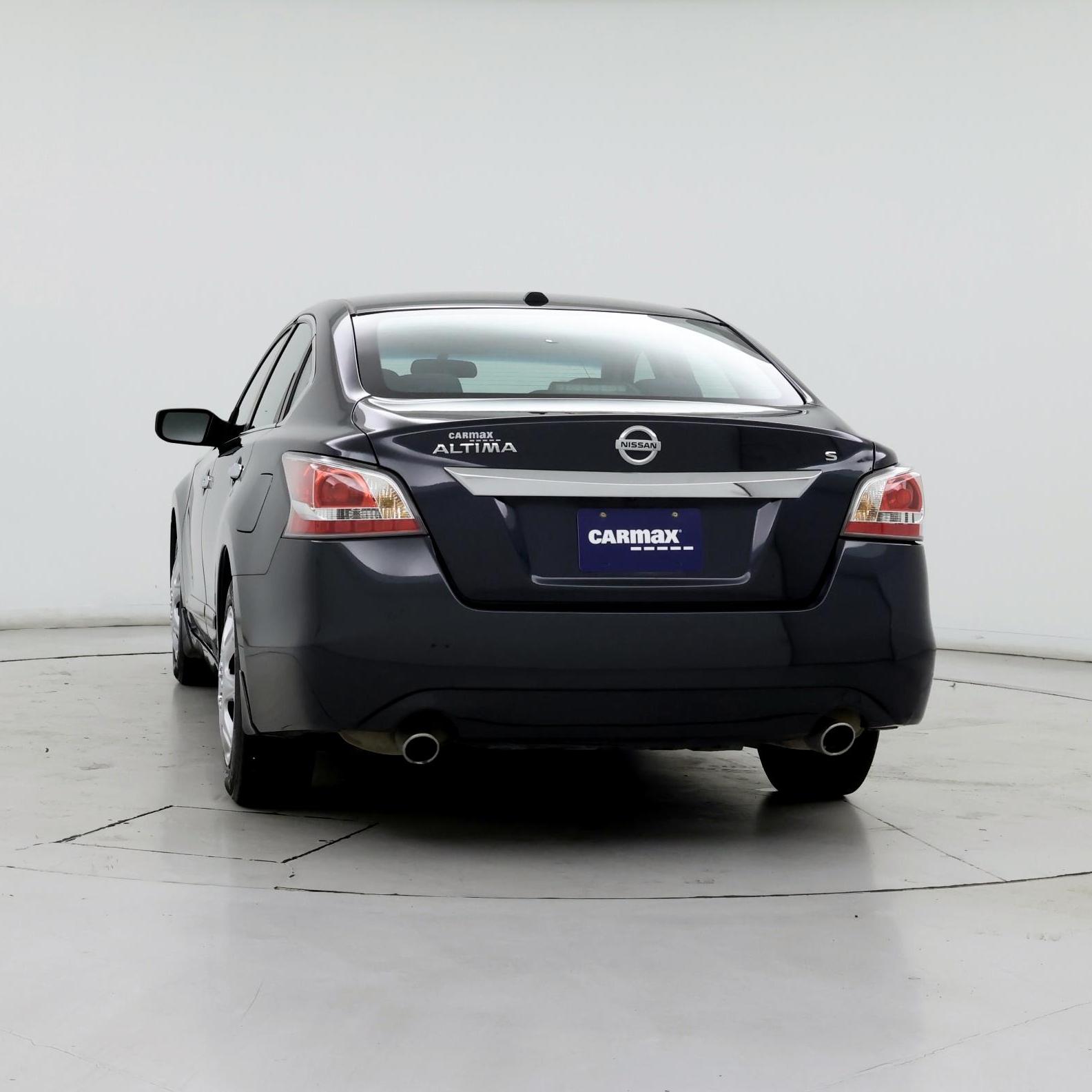 Thumbnail: 2015 Nissan Altima - 6