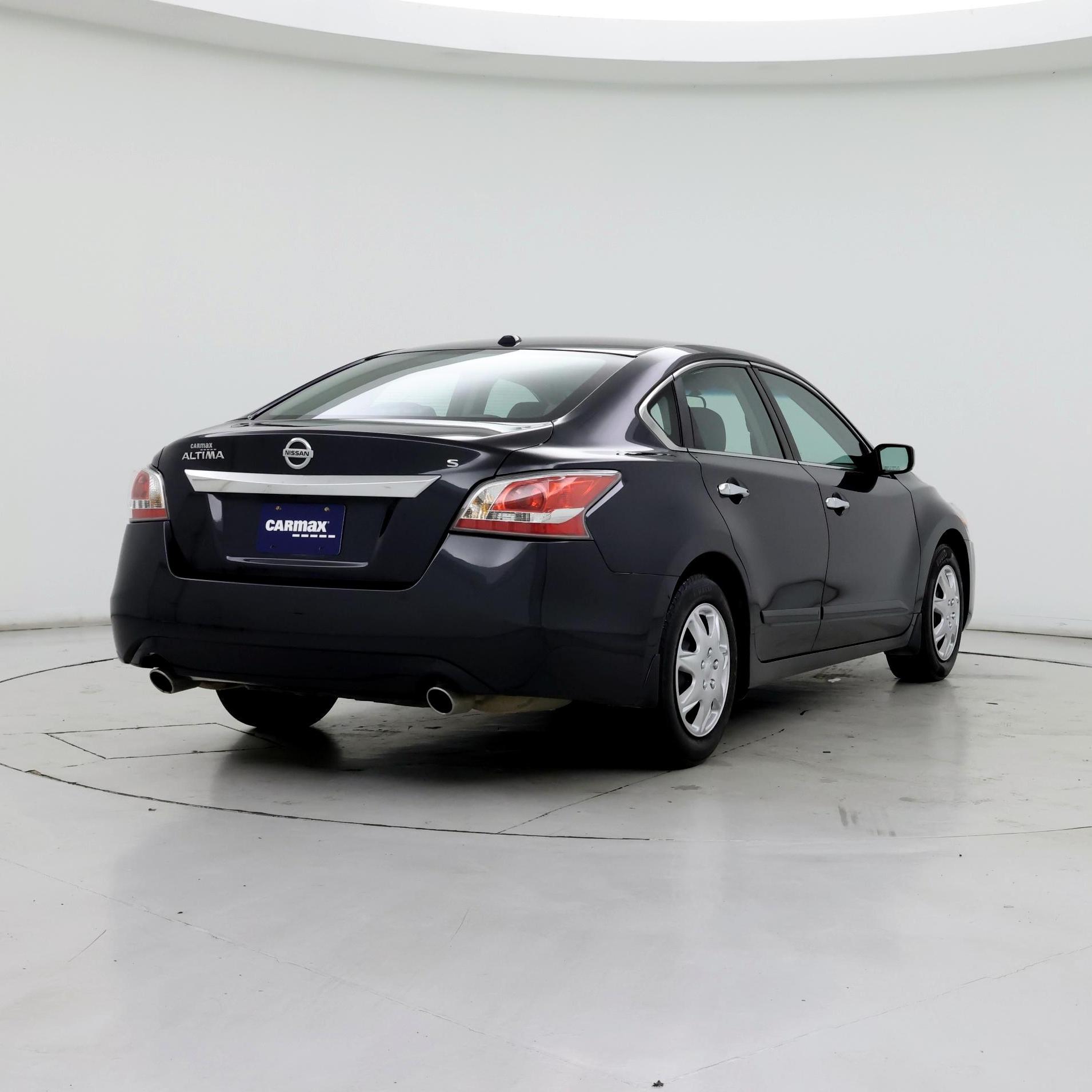Thumbnail: 2015 Nissan Altima - 8