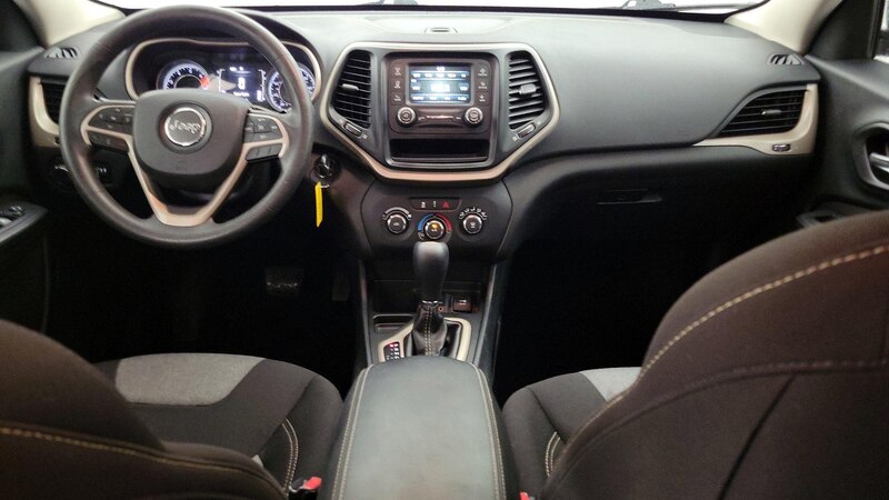 2016 Jeep Cherokee Sport 9