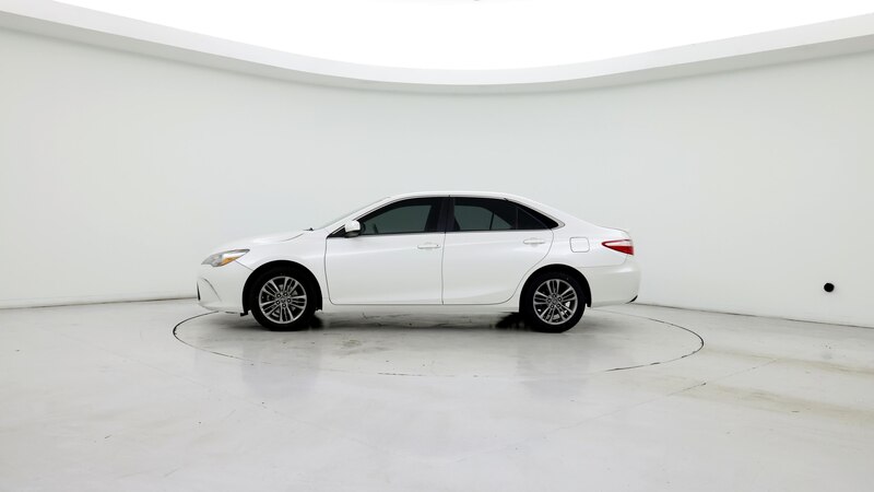 2017 Toyota Camry SE 3