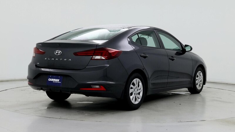 2020 Hyundai Elantra SE 8