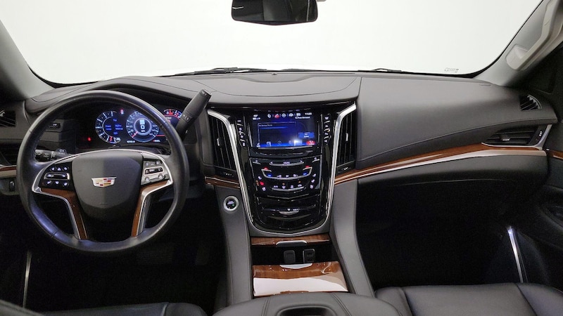 2020 Cadillac Escalade Luxury 9
