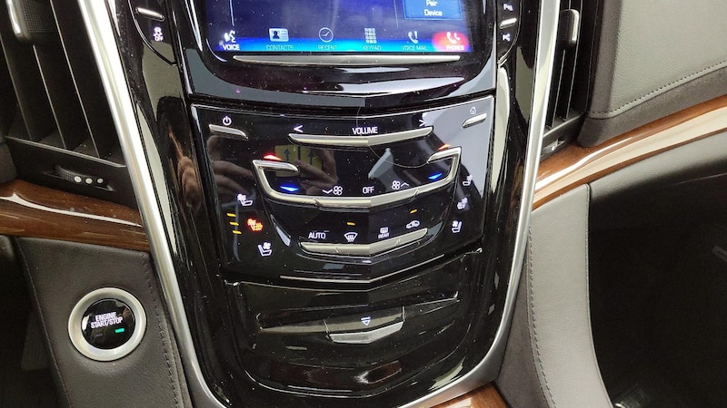 2020 Cadillac Escalade Luxury 16