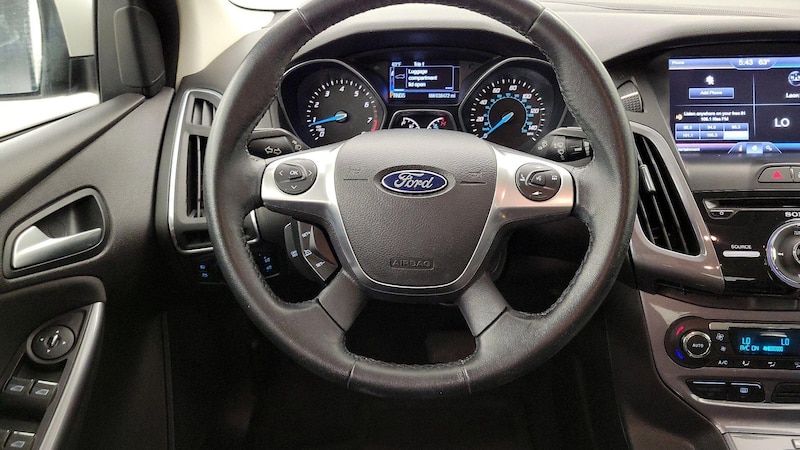 2014 Ford Focus Titanium 10