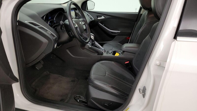 2014 Ford Focus Titanium 11