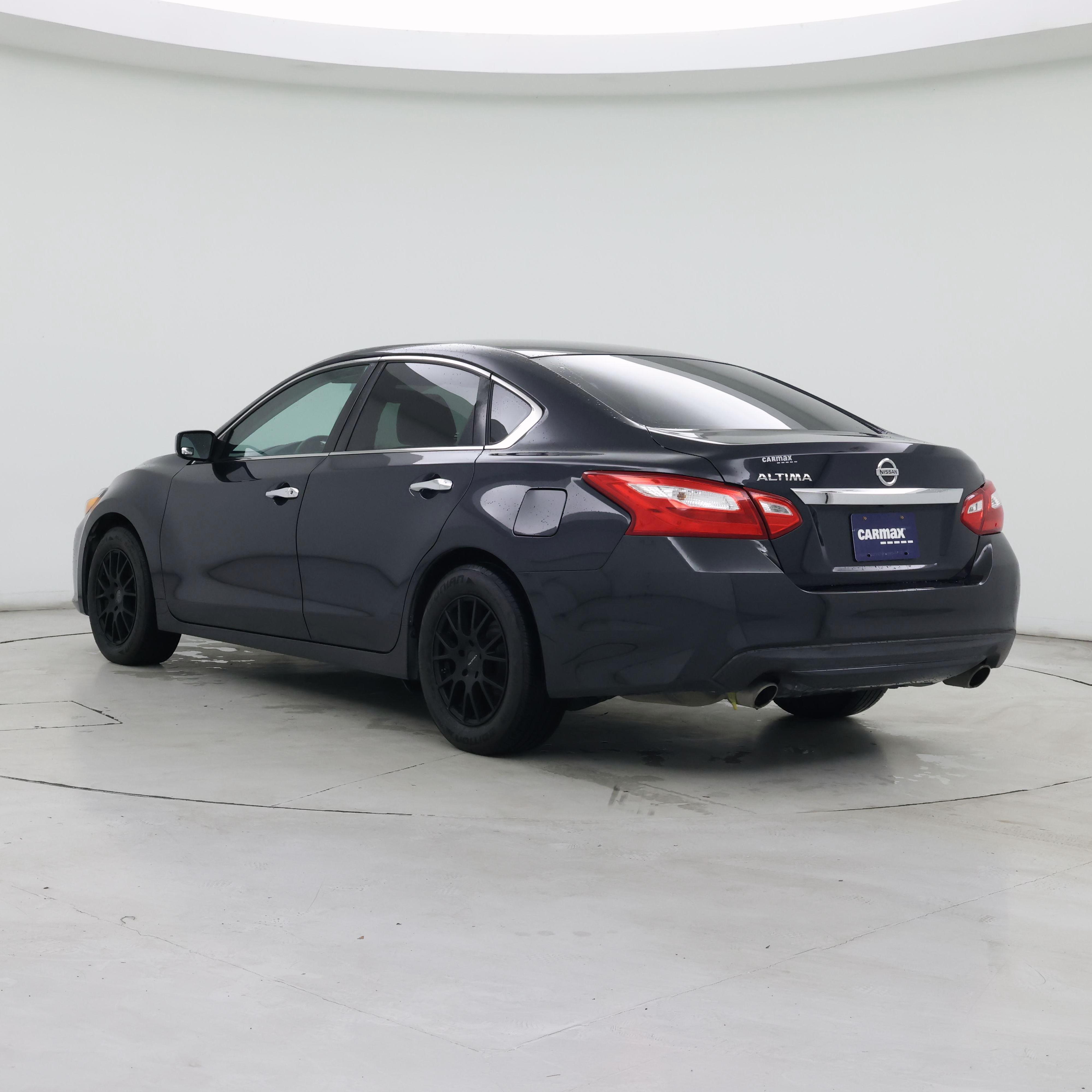 Thumbnail: 2017 Nissan Altima - 2