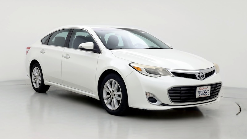 2013 Toyota Avalon XLE Hero Image