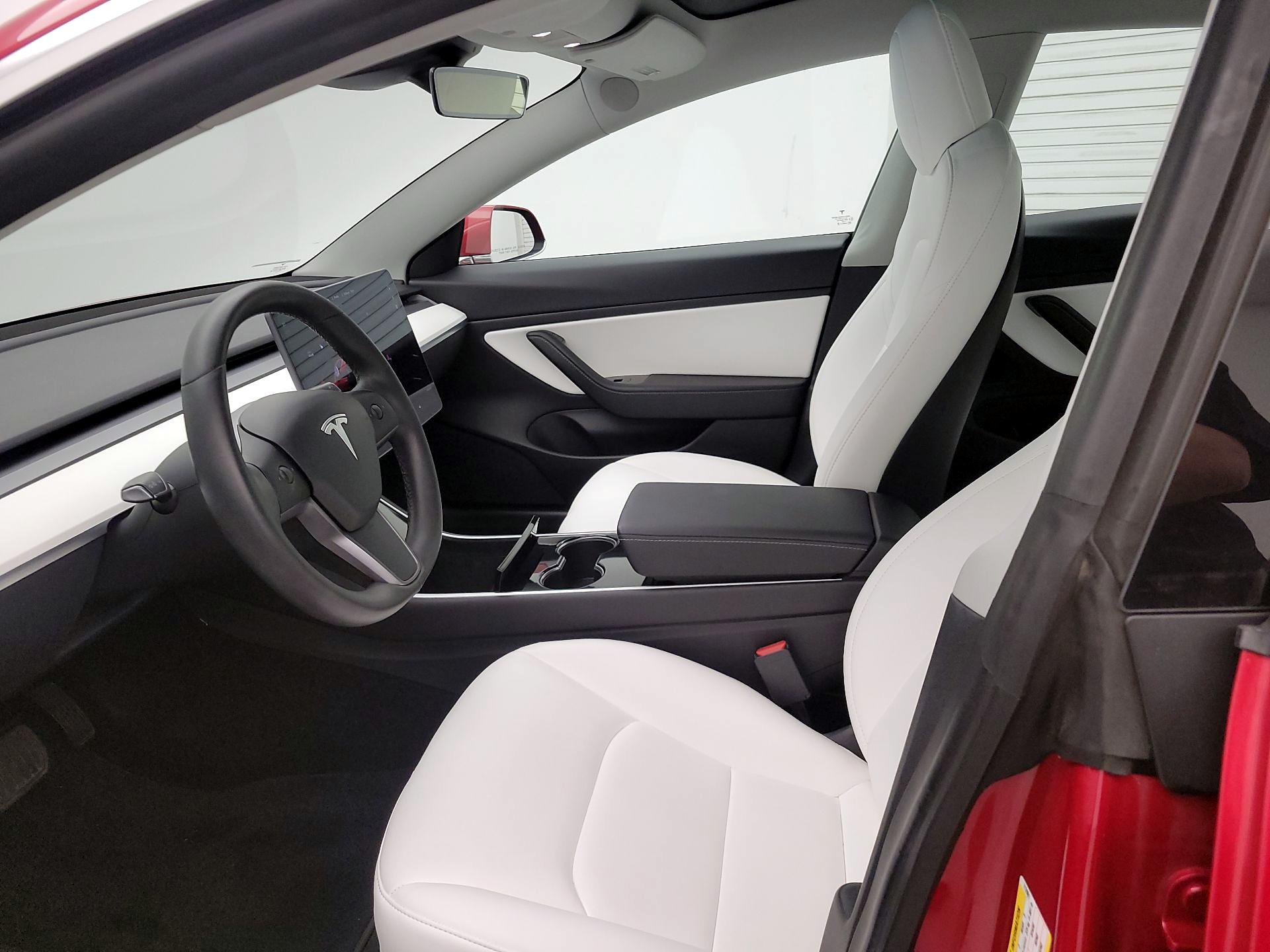 Thumbnail: 2020 Tesla Model 3 - 11
