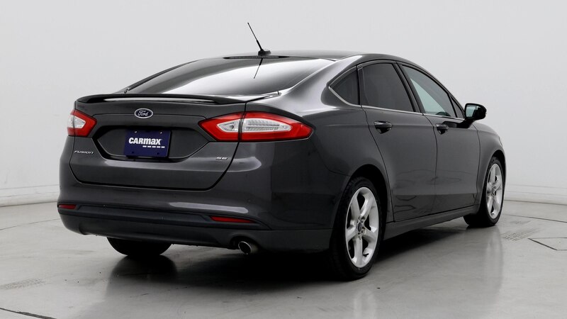 2016 Ford Fusion SE 8