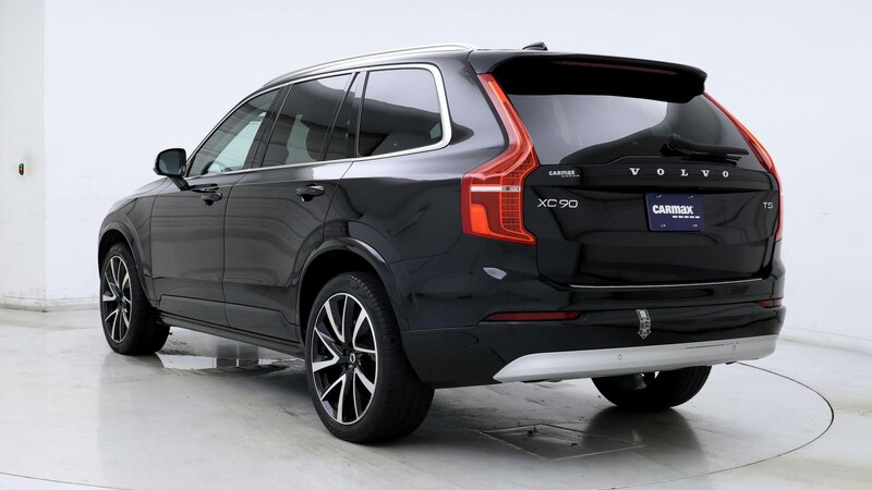 2022 Volvo XC90 T5 Momentum 2