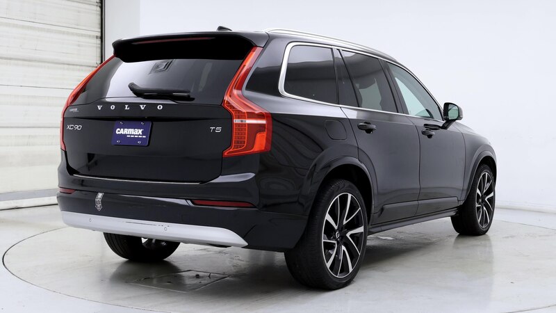 2022 Volvo XC90 T5 Momentum 8