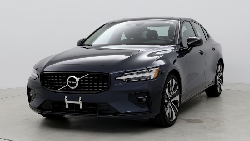 2022 Volvo S60 B5 Momentum 4