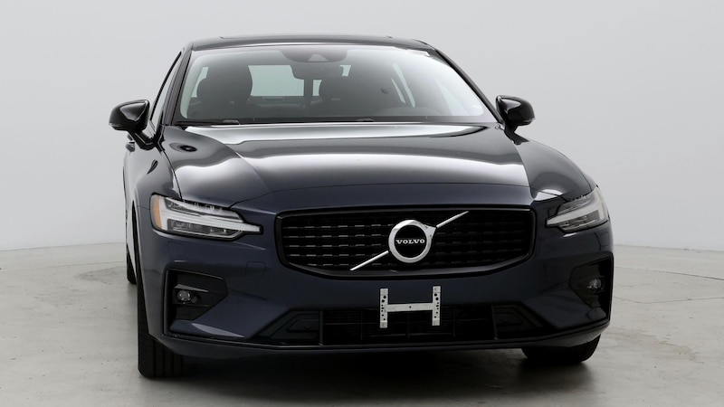 2022 Volvo S60 B5 Momentum 5