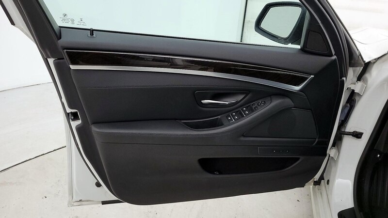 2014 BMW 5 Series 535xi 12