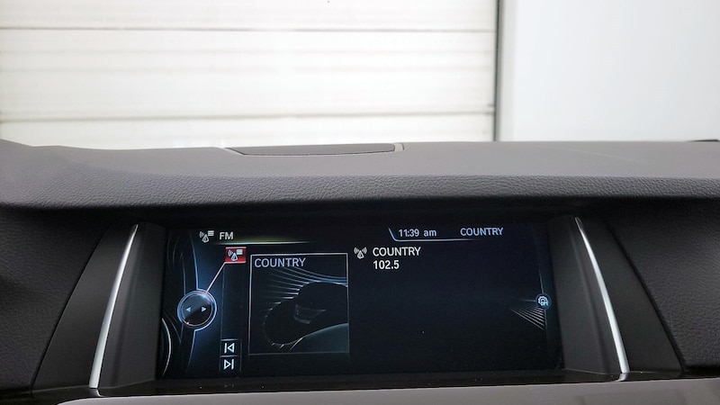 2014 BMW 5 Series 535xi 16