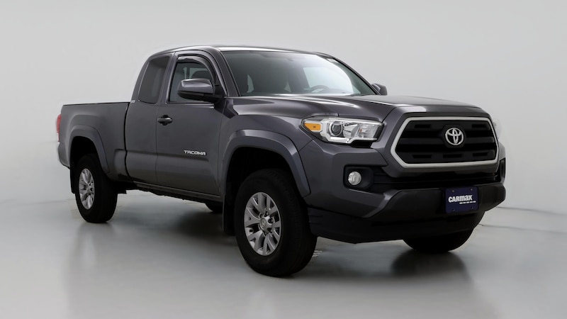 2017 Toyota Tacoma SR5 Hero Image