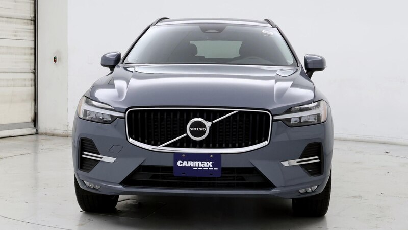 2022 Volvo XC60 B5 Momentum 5