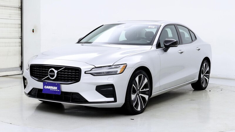 2022 Volvo S60 B5 Momentum 4