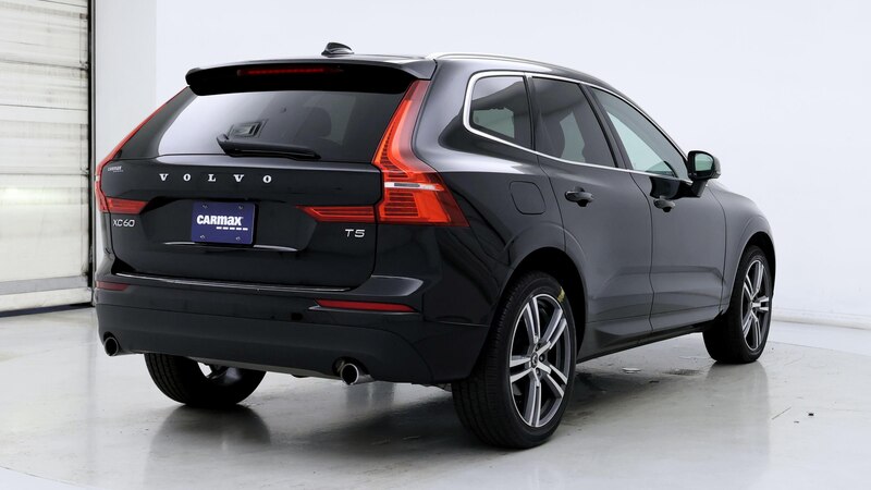 2021 Volvo XC60 T5 Momentum 8