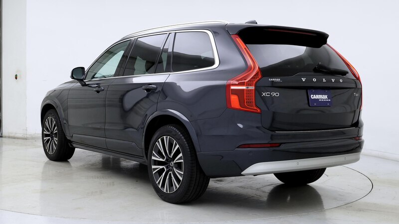 2022 Volvo XC90 T6 Momentum 2