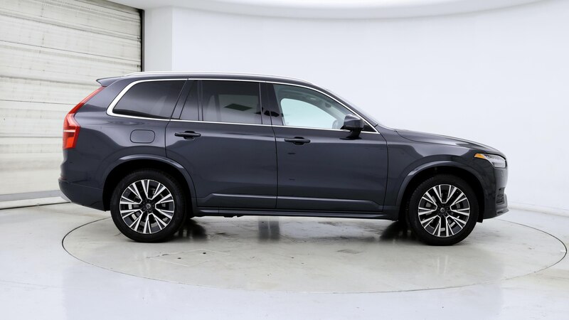 2022 Volvo XC90 T6 Momentum 7