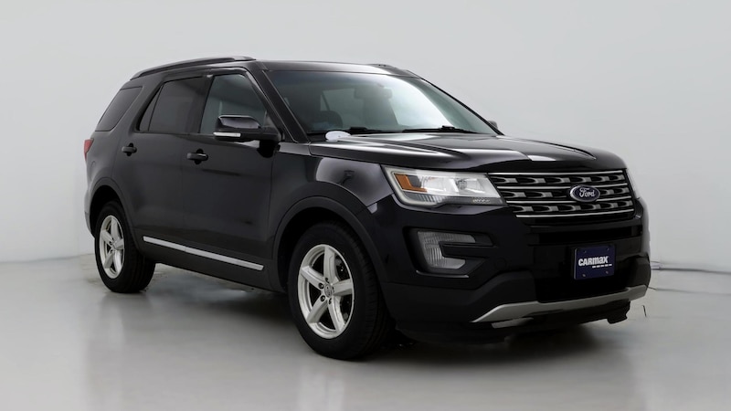 2016 Ford Explorer XLT Hero Image