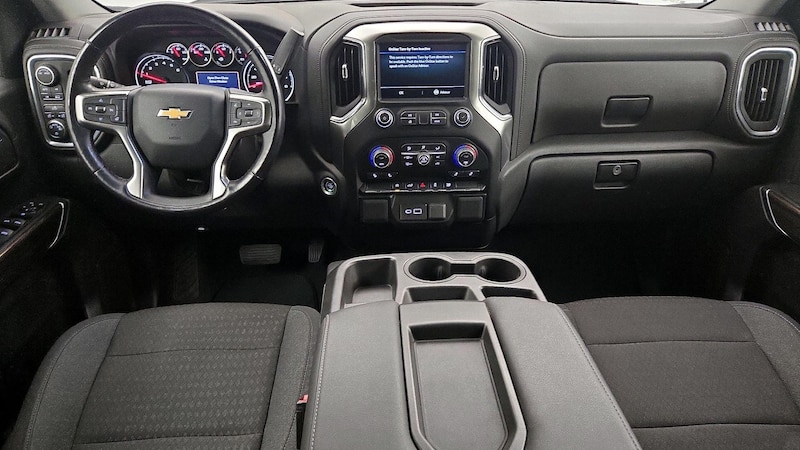 2022 Chevrolet Silverado 1500 LT 9