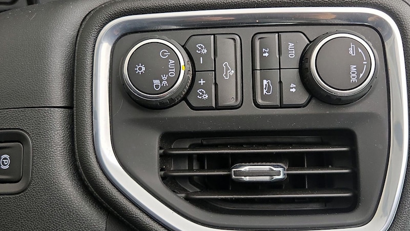 2022 Chevrolet Silverado 1500 LT 13