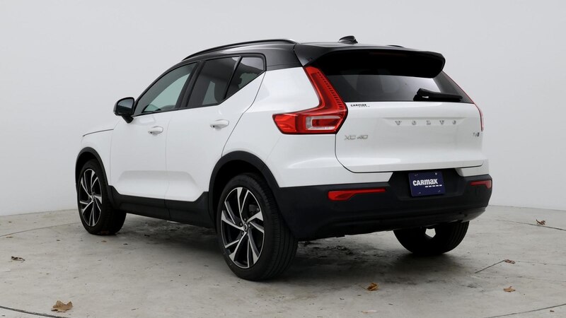 2021 Volvo XC40 T5 R-Design 2