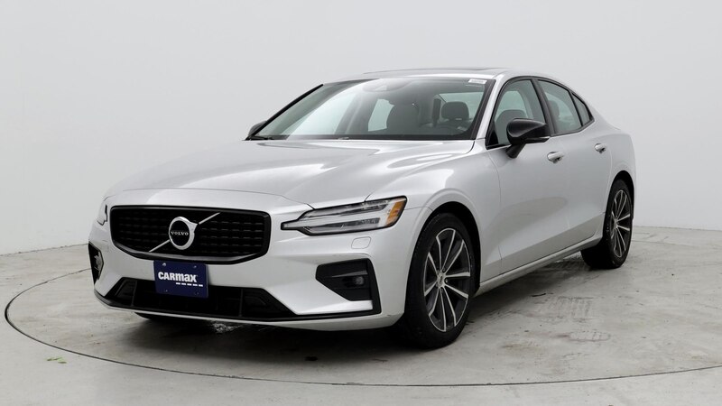 2022 Volvo S60 B5 Momentum 4