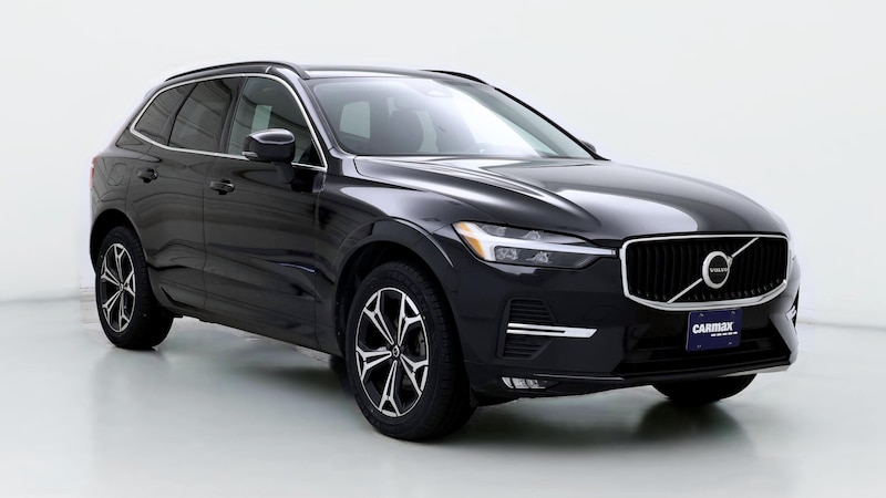 2022 Volvo XC60 B5 Momentum Hero Image