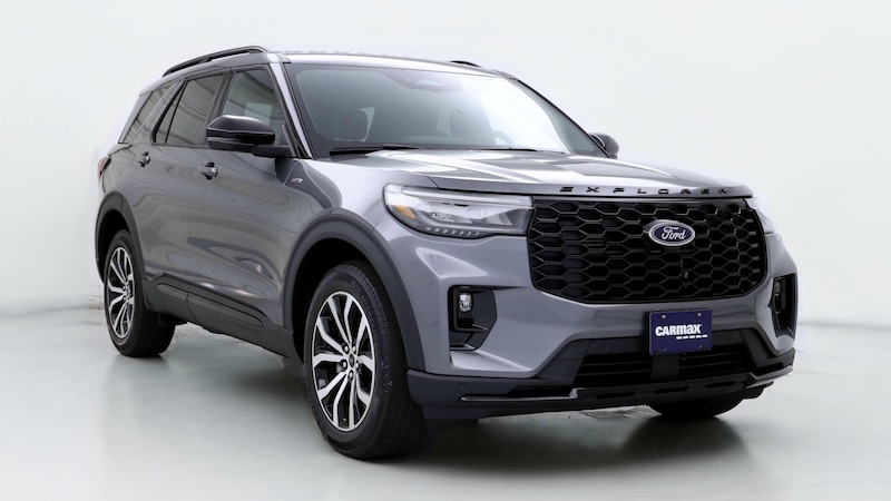 2025 Ford Explorer ST-Line Hero Image